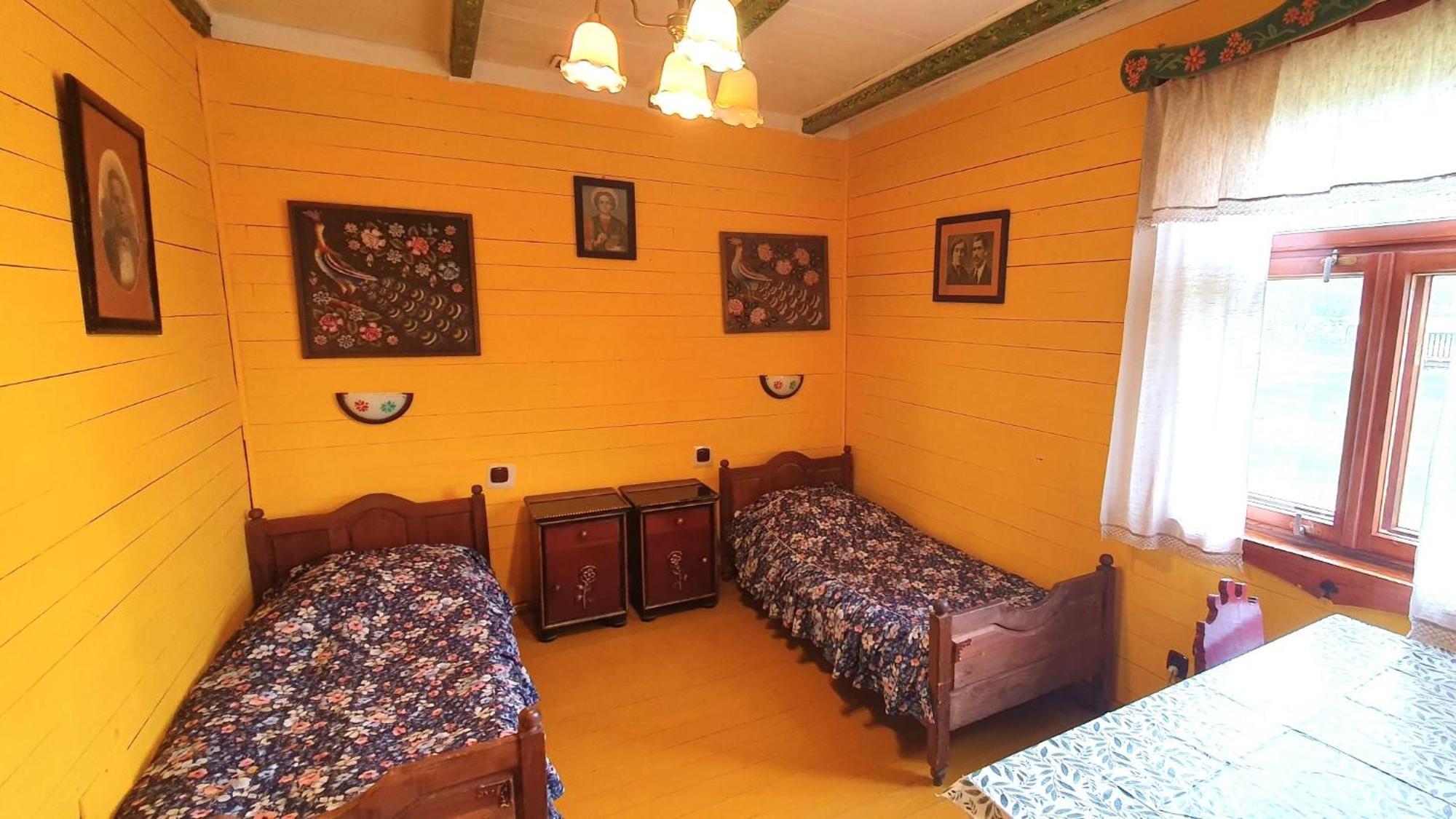 Czworaki Dworskie Holiday home Kiermusy